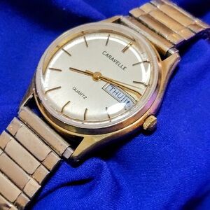 Caravelle By Bulova 1984 Swiss ETA 963.125 Day Date Mens Watch
